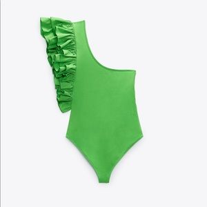RUFFLED ASYMMETRIC BODYSUIT